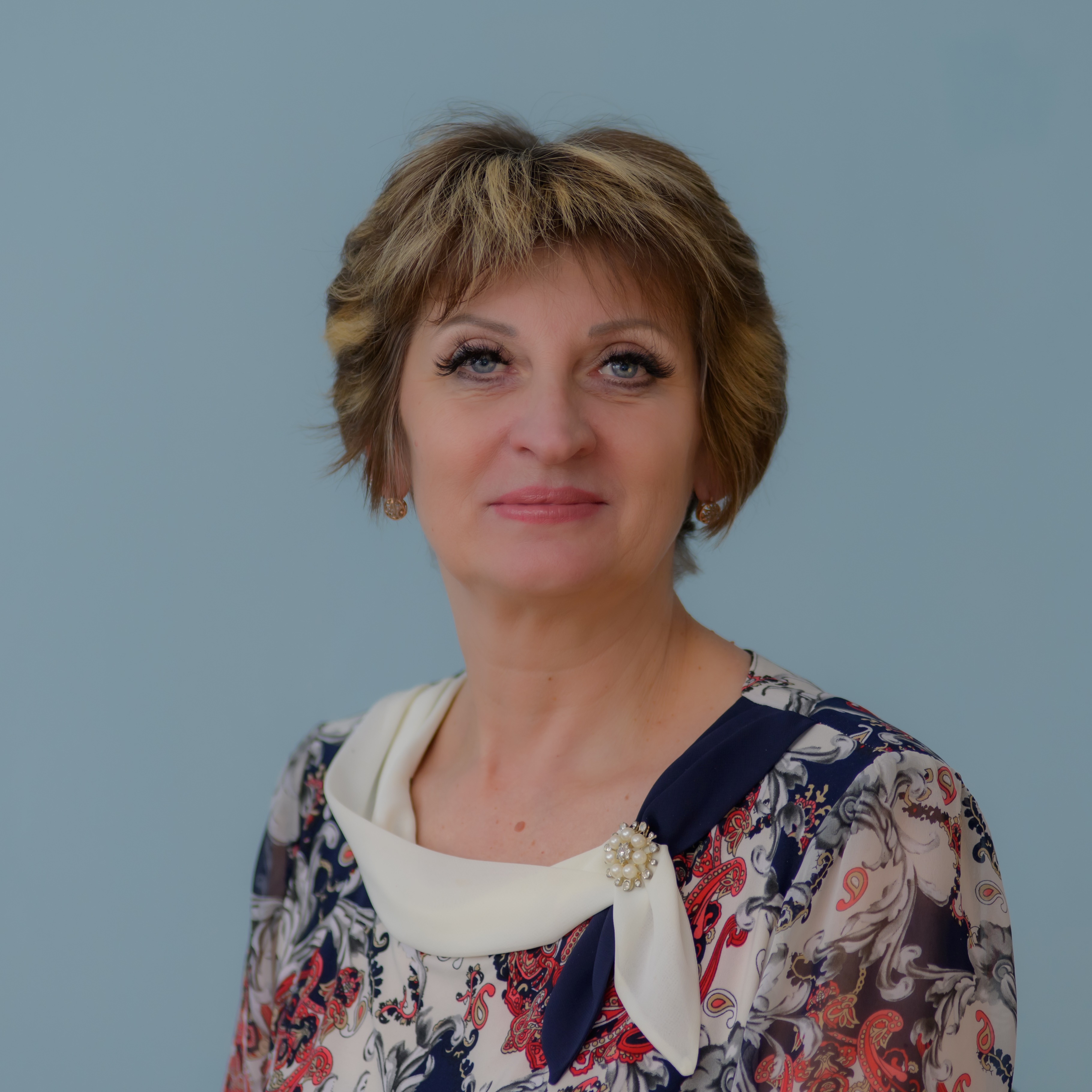 Спиней Елена Витальевна.